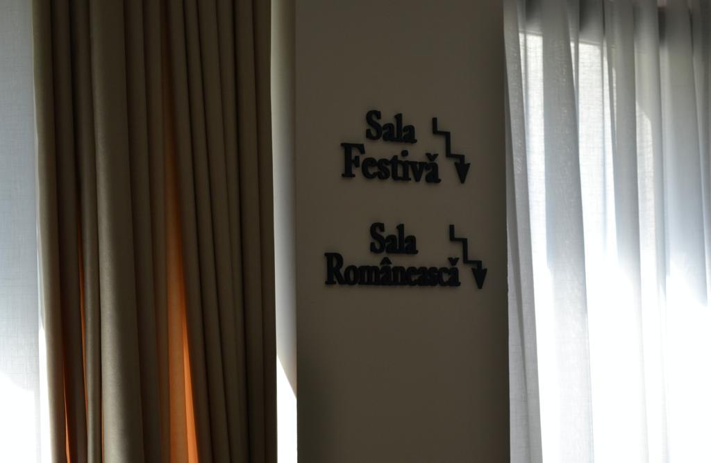 Casa De Oaspeti Sfantul Nicolae Iasi Eksteriør billede